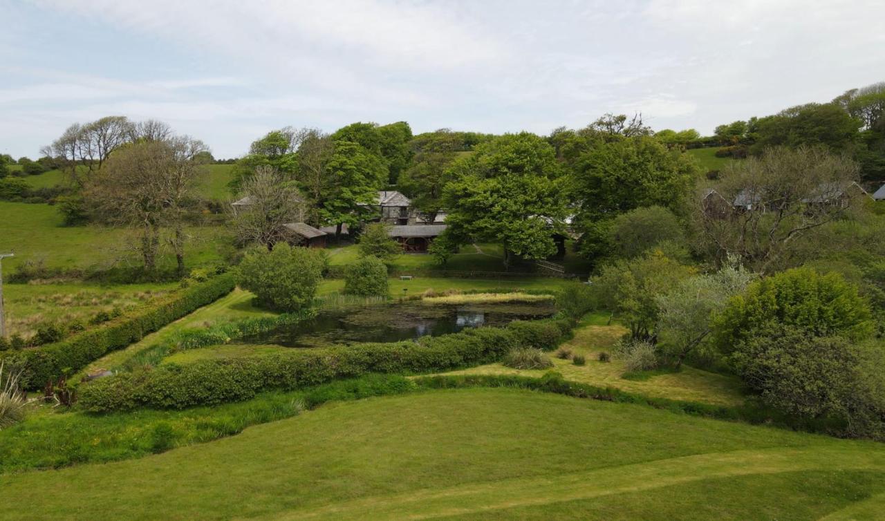 Ta Mill Cottages & Lodges - Meadowview Chalet 1 Launceston Bagian luar foto